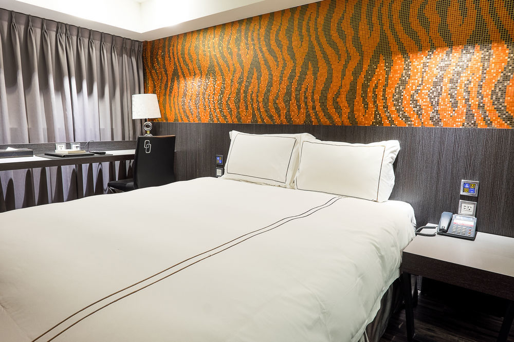 Talmud Hotel Yizhong Taichung Buitenkant foto