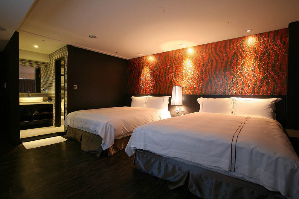 Talmud Hotel Yizhong Taichung Buitenkant foto