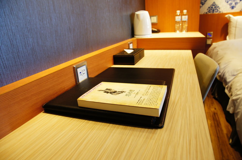 Talmud Hotel Yizhong Taichung Buitenkant foto