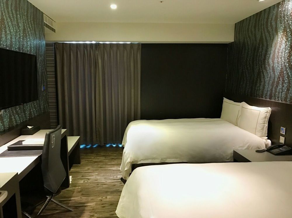 Talmud Hotel Yizhong Taichung Buitenkant foto